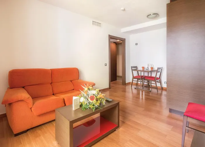 Corralejo hotels near Puerto de Corralejo