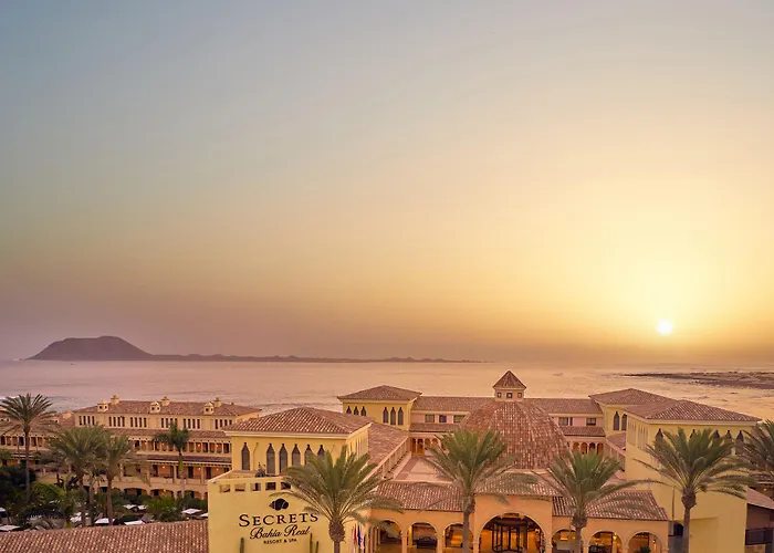 Corralejo hotels near Isla de Lobos