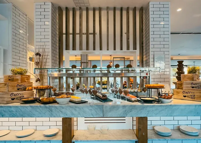 Corralejo hotels near Oasis Papagayo Resort