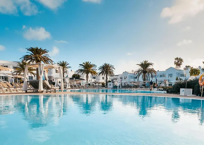 Corralejo Hotels With Jacuzzi in Room near Avenida Corralejo Grandes Playas