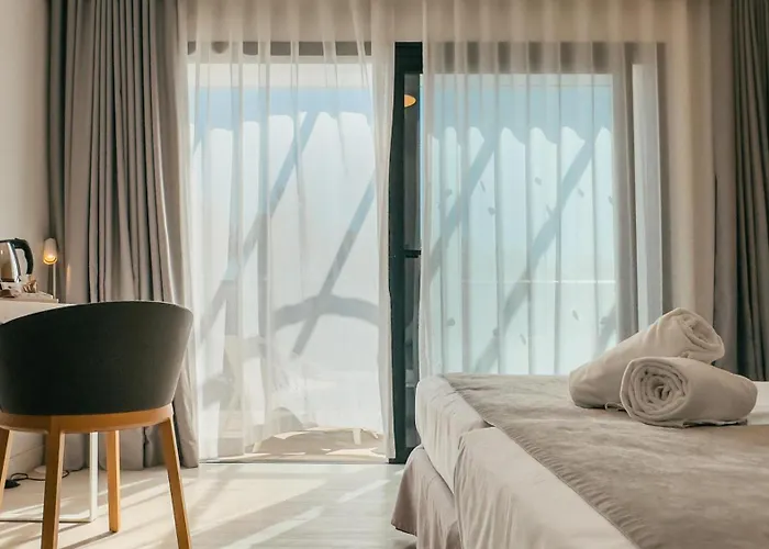 Corralejo hotels near Oasis Papagayo Resort